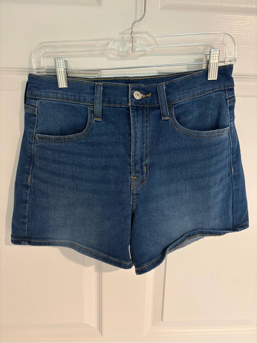 Old Navy High-Waisted WOW Jean Shorts - Picture 2 of 5